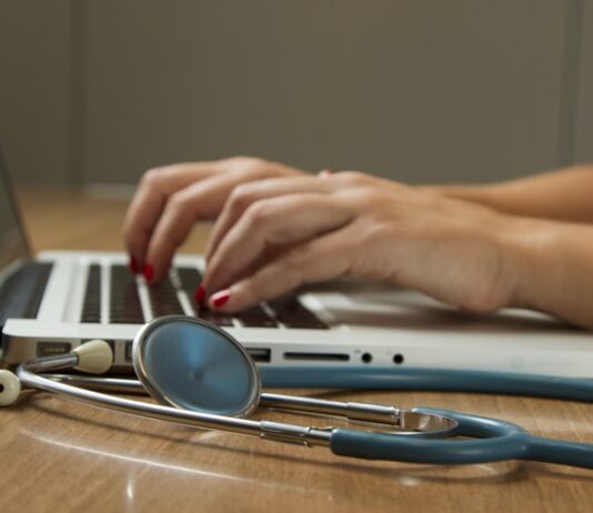 Why You Should Use Invoicing & Billing Software For Your Business Clinic ManagemCyber Securityent software