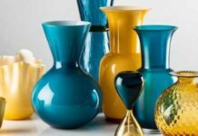 Different Ways to Use Glass Vases for Home Décor Glass-Vases