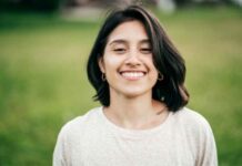 How to Stay Happy and Positive: 9 Ways to Keep Your Spirits High How to Stay Happy and Positive