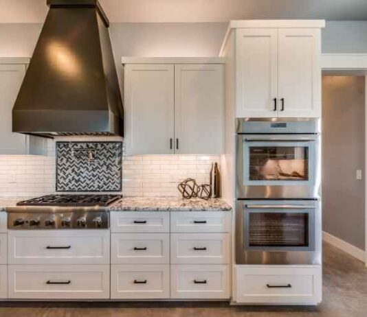 How To Properly Maintain Your Kitchen Range Hood How To Properly Maintain Your Kitchen Range Hood