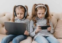 5 Ways to Limit Digital Device Time for your Kids 5 Ways to Limit Digital Device Time for your Kids