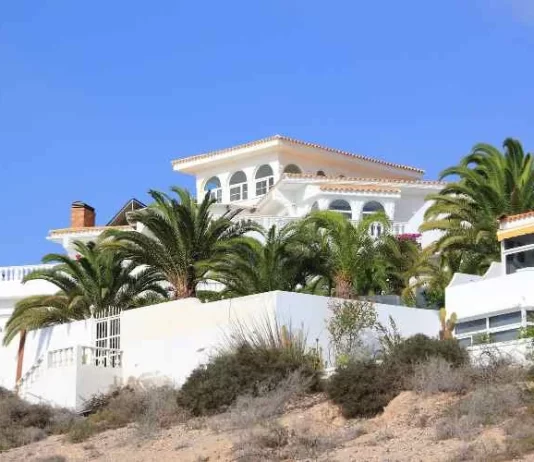 The 3 Most Important Factors to Think About When Buying a Beachfront Villa in Thailand The 3 Most Important Factors to Think About When Buying a Beachfront Villa in Thailand